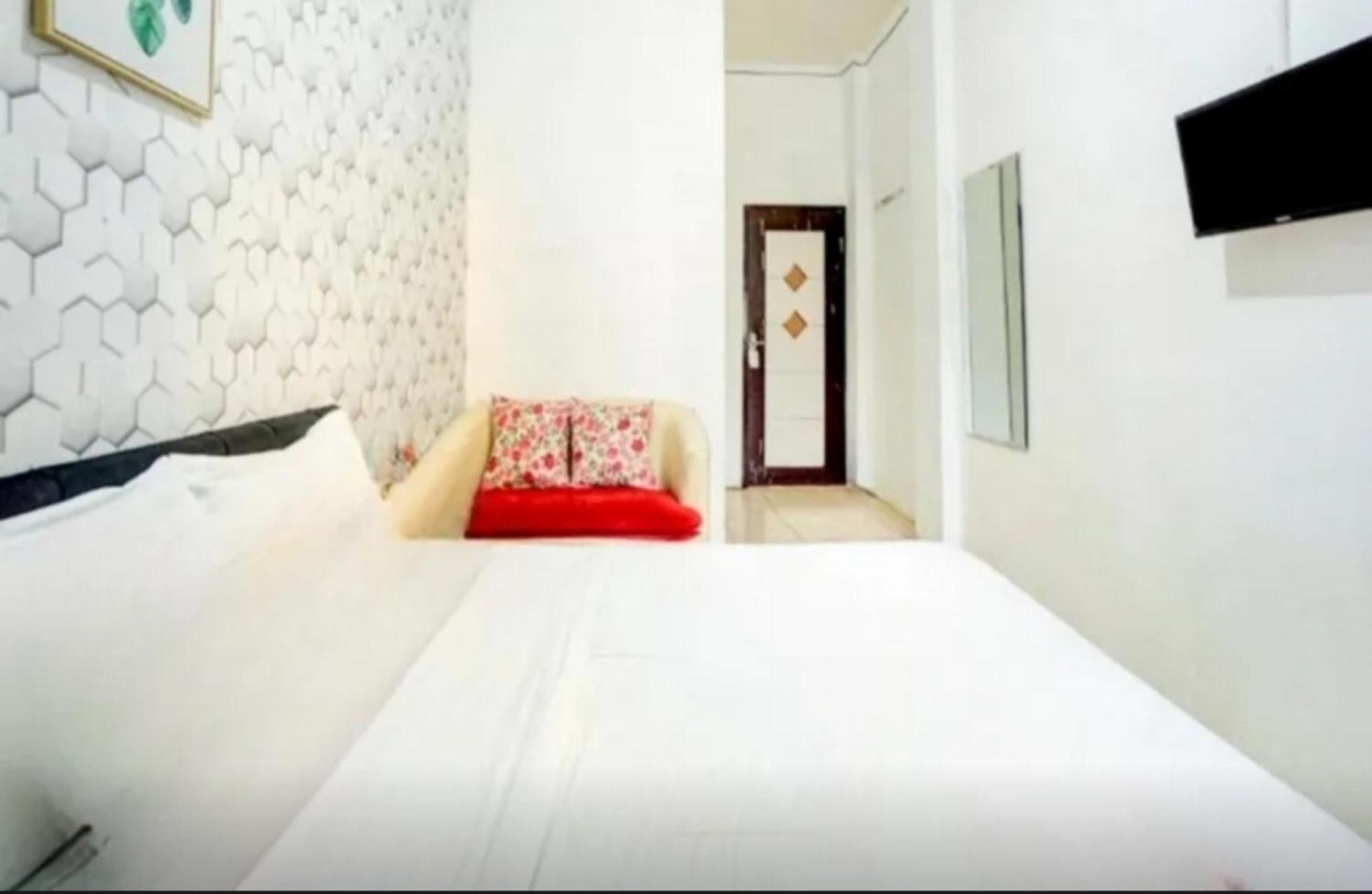 Reddoorz Near Plaza Araya Malang Hotel Blimbing  Buitenkant foto